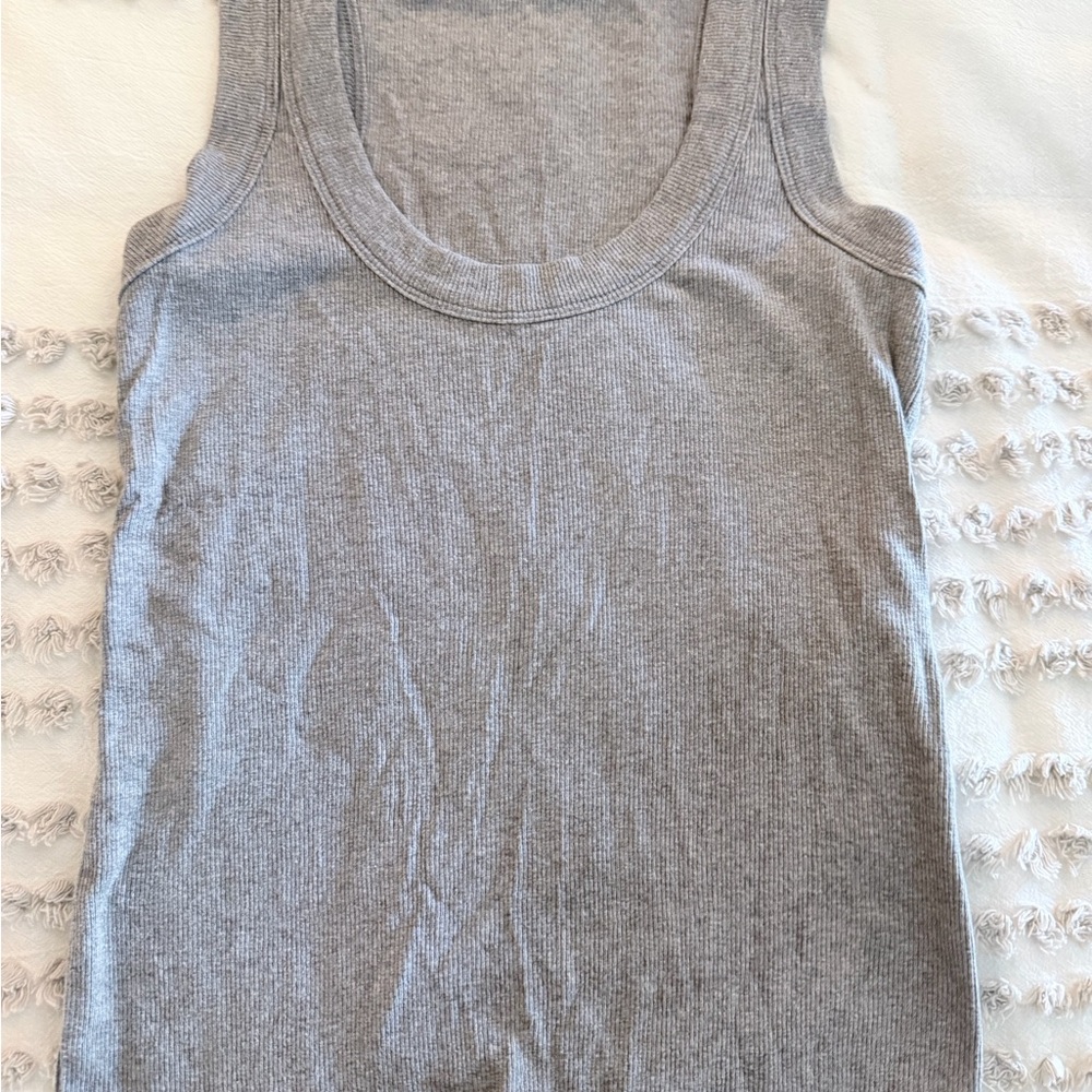 Banana Republic Light Gray Ribbed Scoop Neck Tank